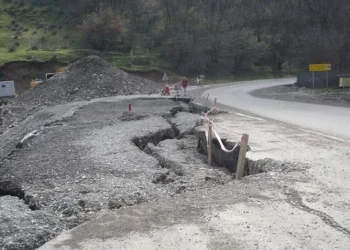 Bakı-Şamaxı yolunun bir hissəsi çökdü – Video