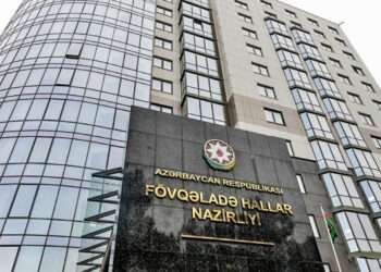 Bakıda mənzildə yanğın – 8 nəfər TƏXLİYƏ EDİLİB