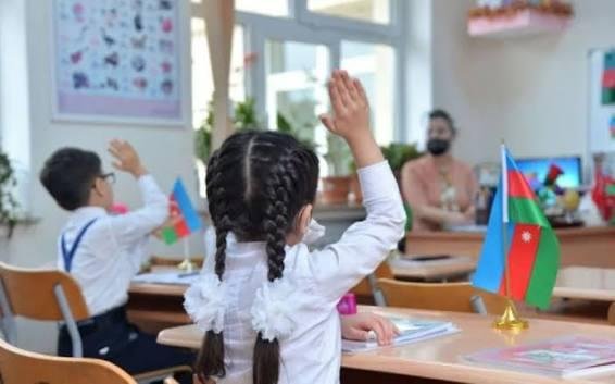 Müəllimlərin maaşı ilə bağlı yeni təklif – Şagirdlərin nəticəsinə görə hesablanacaq?