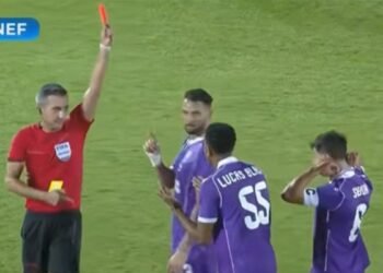 Futbolçu özünə xəsarət yetirdi: XƏSTƏXANAYA YERLƏŞDİRİLDİ