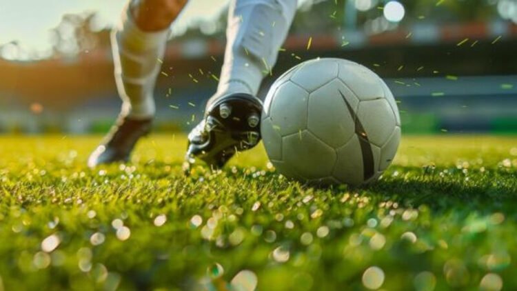 Bakıda futbol oynayan gənc qəfil VƏFAT ETDİ