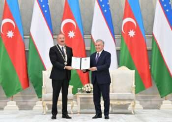 Azərbaycan və Özbəkistan prezidentlərinin təltifolunma mərasimi – FOTO/VİDEO