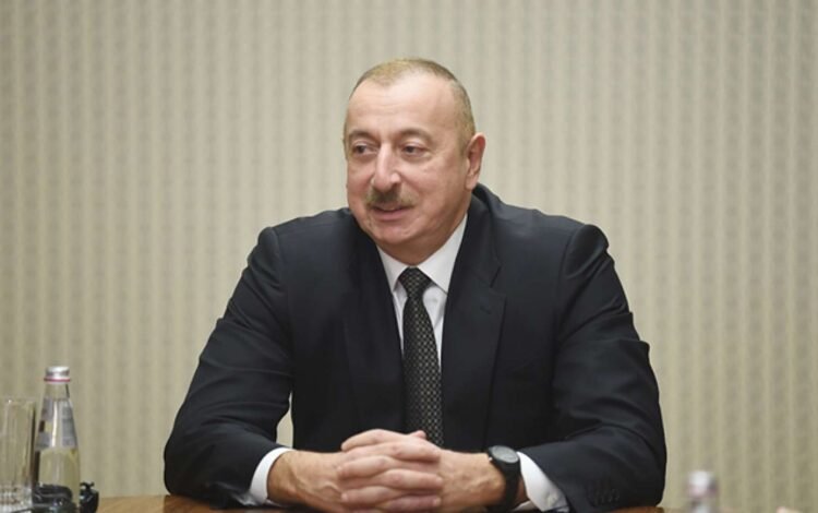 Prezident İlham Əliyev Naxçıvanda dəmir yolu infrastrukturunda aparılan işlərlə tanış olub