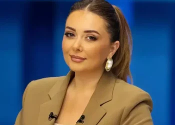 Lalə Azərtaş makiyajsız görüntüsünü paylaşdı