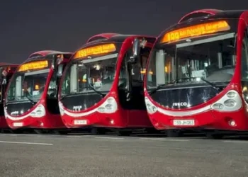 Bakıda bu avtobusda qiymət 65 qəpik oldu