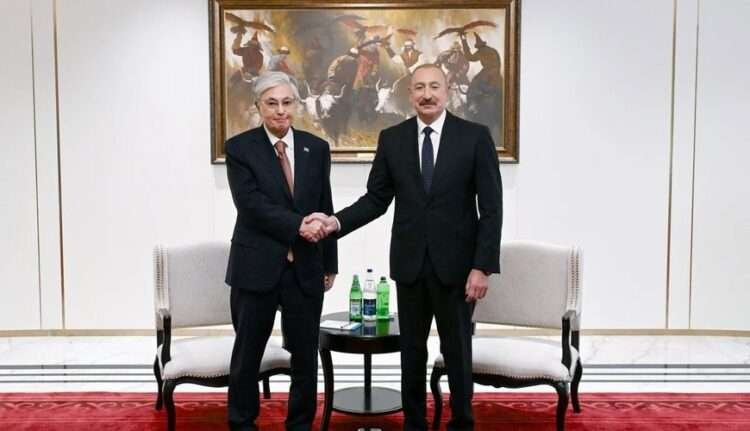Prezident qazaxıstanlı həmkarı ilə görüşdü