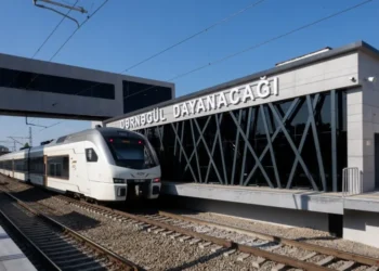 Sürət qatarından istifadə edən sumqayıtlıların DİQQƏTİNƏ