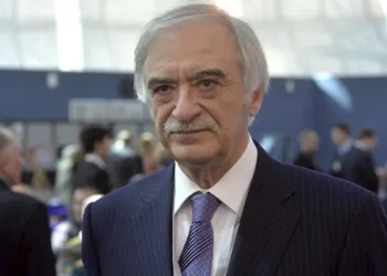 81 yaşlı Polad Bülbüloğlu boşanıb, yenidən EVLƏNDİ