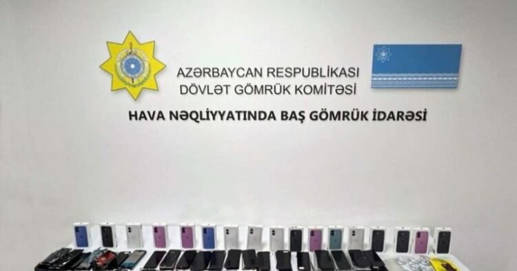 Çamadanda 17 telefon AŞKARLANDI – Gömrükdə ŞOK!