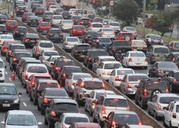 Bakıda tıxacla bağlı YENİ TƏKLİF: Rayon maşınlarına qadağa?