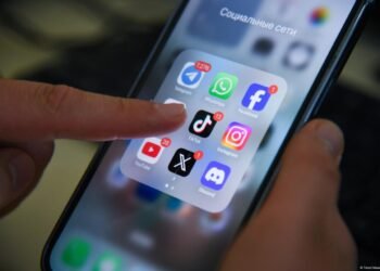 Tiktok-da xəstəyə yığdığı yardımı özünə götürdü