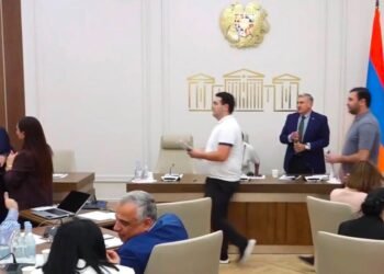 “Artsax” deyən kimi qiyamət qopdu