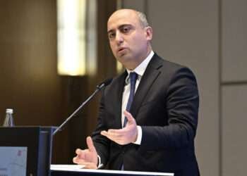Azərbaycan dili fənninin dərs saatları ARTIRILIR