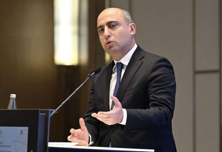 Azərbaycan dili fənninin dərs saatları ARTIRILIR