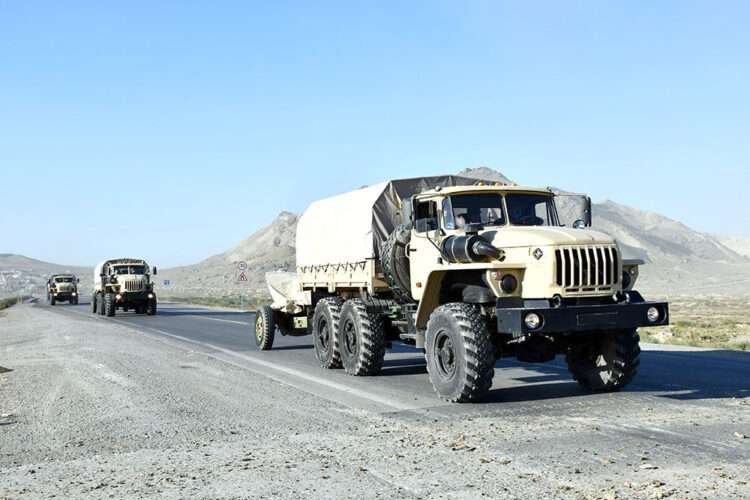 Tanklar, hərbi maşınlar, əsgərlər…. Döyüş hazırlığı HƏYƏCAN SİQNALI