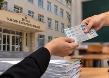 Bakıda məktəbdə valideynlərdən pul yığıldı: Sinif rəhbəri TƏNBEH EDİLDİ – VİDEO