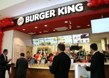 Bakıda “Burger King”də böyük QALMAQAL: 50-yə yaxın işçinin maaşı batıb – Yüzminlərlə manatlıq borc