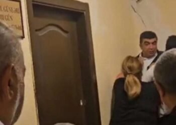Vətəndaşlarla təhsil sektorunun əməkdaşı arasındakı davanın TƏFƏRRÜATI