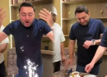 Dostlarından Müşviqə ad günü sürprizi – Video