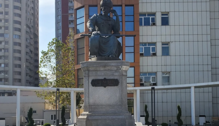 Xətainin heykəli ilə bağlı rəsmi açıqlama – FOTO