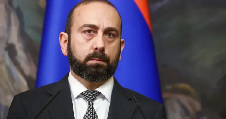 Mirzoyan Ermənistandan Azərbaycan sərhədinə gedən dəmir yolu ilə bağlı danışdı