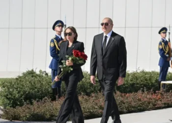 Prezident və birinci xanım Bakıdakı Zəfər parkında olub – FOTOLAR
