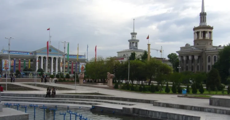 ŞƏT sammitində 30-dan çox SƏNƏD İMZALANDI