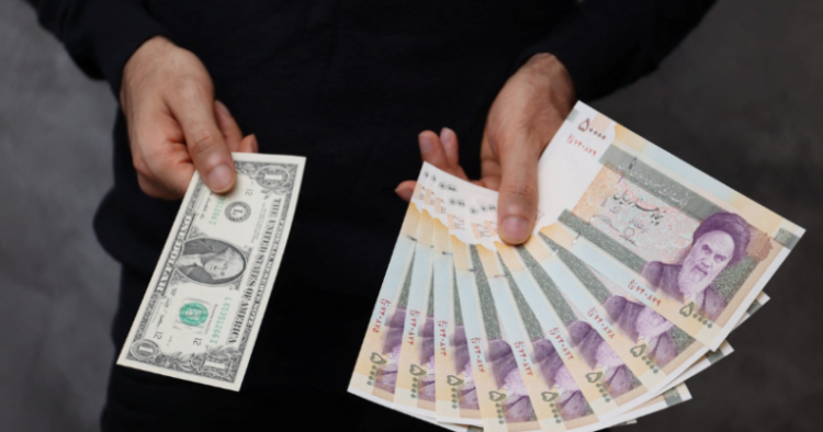 İran valyutası rekord həddə ucuzlaşdı