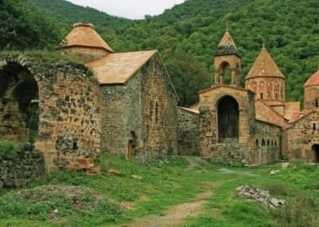 Qafqaz Albaniyası “yiyəsiz” deyil: Ermənistana CAVAB