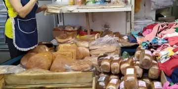 Küçədə satılan bu qidaları ALMAYIN: Ekspertdən xəbərdarlıq