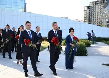 Media və Yayım Şurası Anım Günündə Şəhidləri Yad Etdi