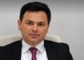 40 ilin həkimini işdən çıxarmışdı: vəzifəsindən azad edildi – VİDEO