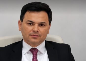 40 ilin həkimini işdən çıxarmışdı: vəzifəsindən azad edildi – VİDEO