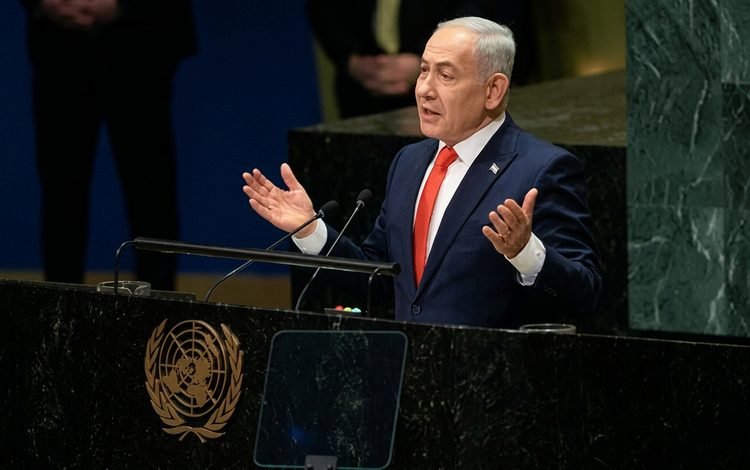 Netanyahu danışanda zalı tərk etdilər