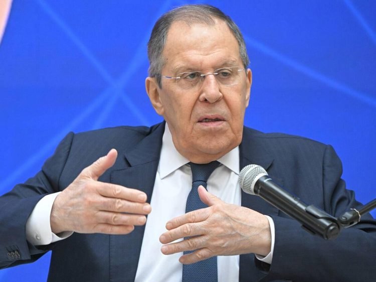 Lavrov: Türkiyə S-400-ləri Bizim Razılıq Olmadan Verə Bilməz