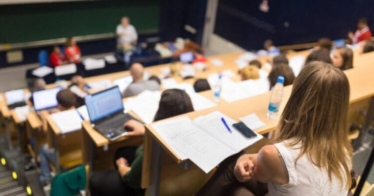 Təcili: Bu universitetlər Bakıdan kənara köçürülə bilər – Ərazilər açıqlandı
