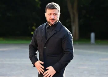 Zelenski tarixdə bu cür qarşılanan ilk lider oldu – VİDEO