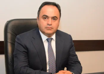 İcra başçısı 3 nəfərə vəzifə verdi