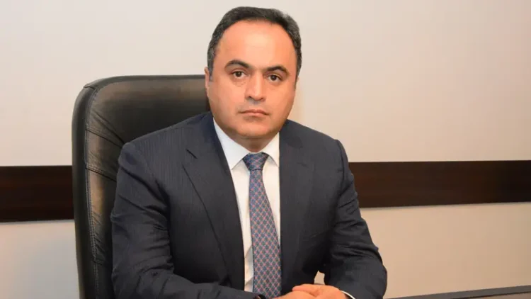 İcra başçısı 3 nəfərə vəzifə verdi