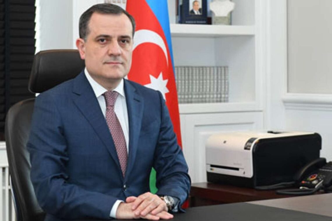 Ceyhun Bayramov Çinin XİN rəhbəri ilə görüşdü
