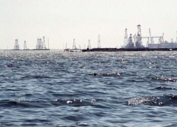 Xəzər dənizində qayıq aşdı, bir balıqçının meyiti tapıldı