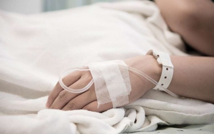 12 yaşlı şagird özünü məktəb binasından atdı – Əmisinin zorakılıq etdiyini deyib…