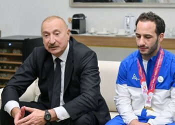 Əhməd Yusifov prezidentlə görüşündən yazdı: Qürurdur!