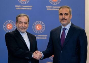 Hakan Fidan və Abbas Əraqçi telefonla danışdı