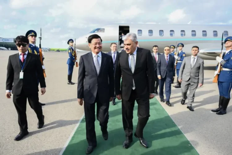 Laos Prezidenti Azərbaycana rəsmi səfərə gəldi
