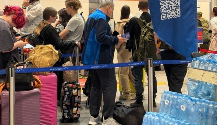 Rusiya səmasında xaos: Vnukovo da daxil olmaqla, 15-ə yaxın aeroport dayanıb
