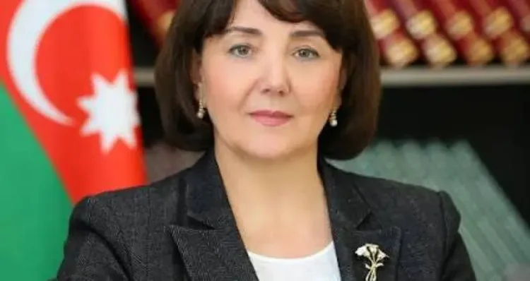 Məşhur liseyin direktoru İSTEFA VERDİ — Şok Qərar