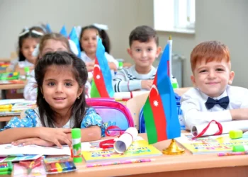 Bakıda dərs saatları dəyişdirilə bilər?