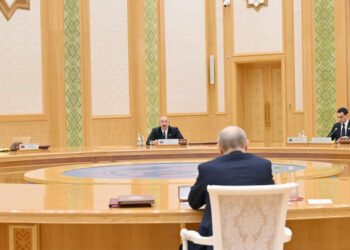 İlham Əliyev: Şərq-Qərb və Şimal-Cənub marşrutları üzrə yükdaşımaları ildə 15 milyon tona qədər genişləndirməyə hazırıq
