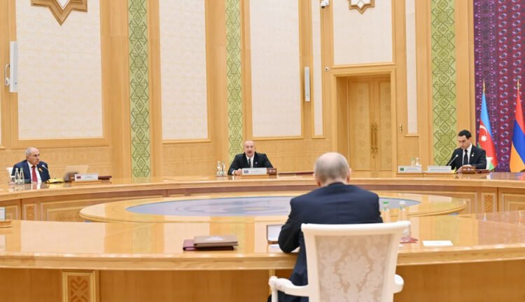 İlham Əliyev: Şərq-Qərb və Şimal-Cənub marşrutları üzrə yükdaşımaları ildə 15 milyon tona qədər genişləndirməyə hazırıq